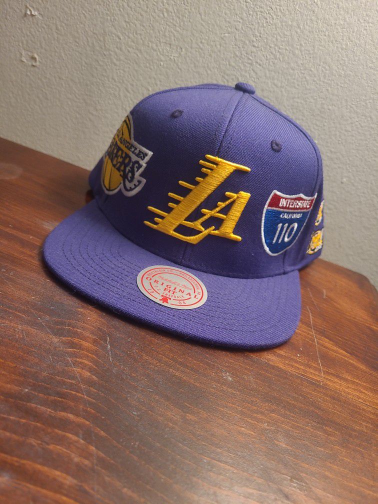 Nike Los Angeles Lakers Hat for Sale in Los Angeles, CA - OfferUp