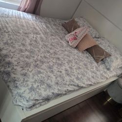 Queen Bed Frame With 2 Bottom Drawers 