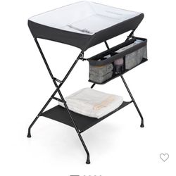 Foldable infant baby changing table
