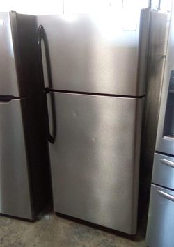 Frigidaire Top Mount Stainless Fridge
