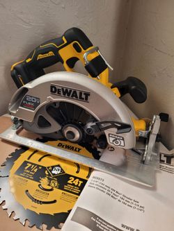 Dewalt 20v 7 1/4 Circular Saw. Tool Only $130 firm