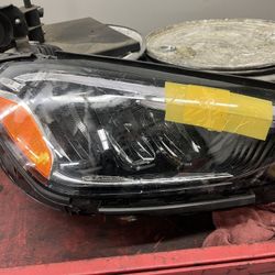 Mercedes Headlight Passenger Side 