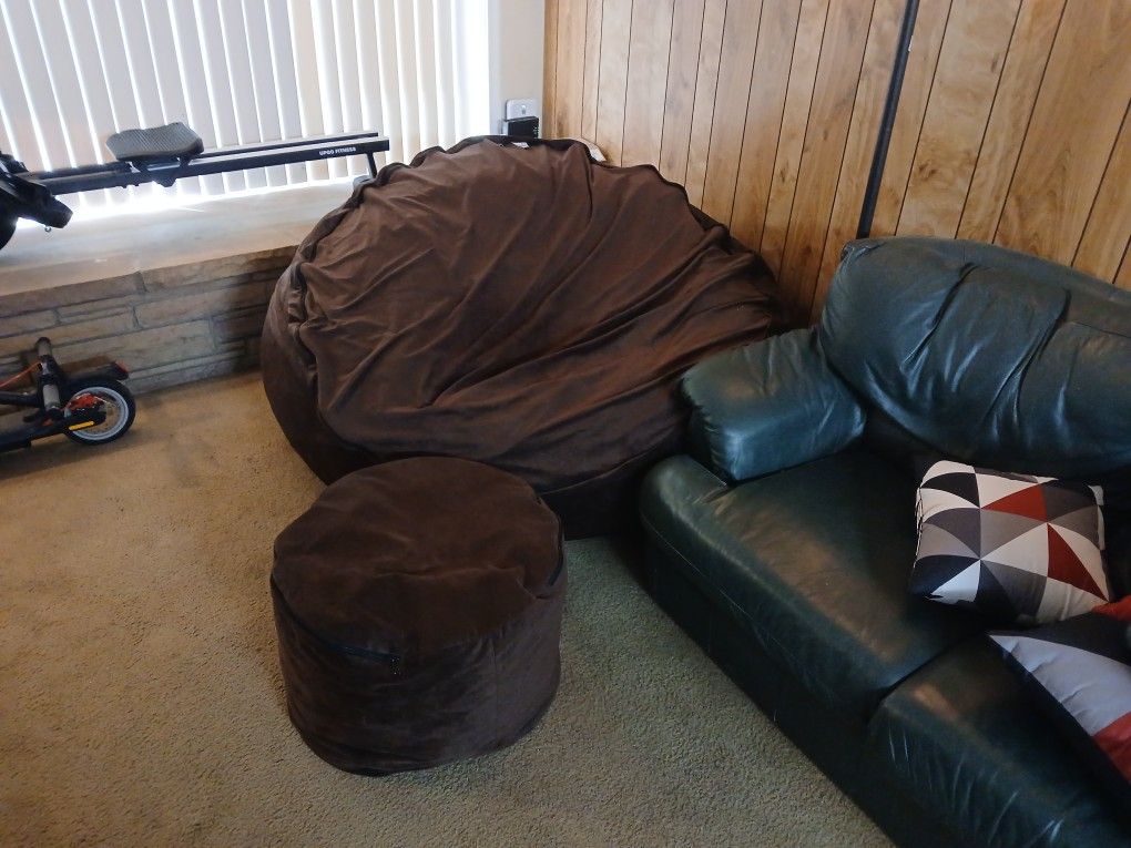 Giant Bean Bag Chair And Footstool