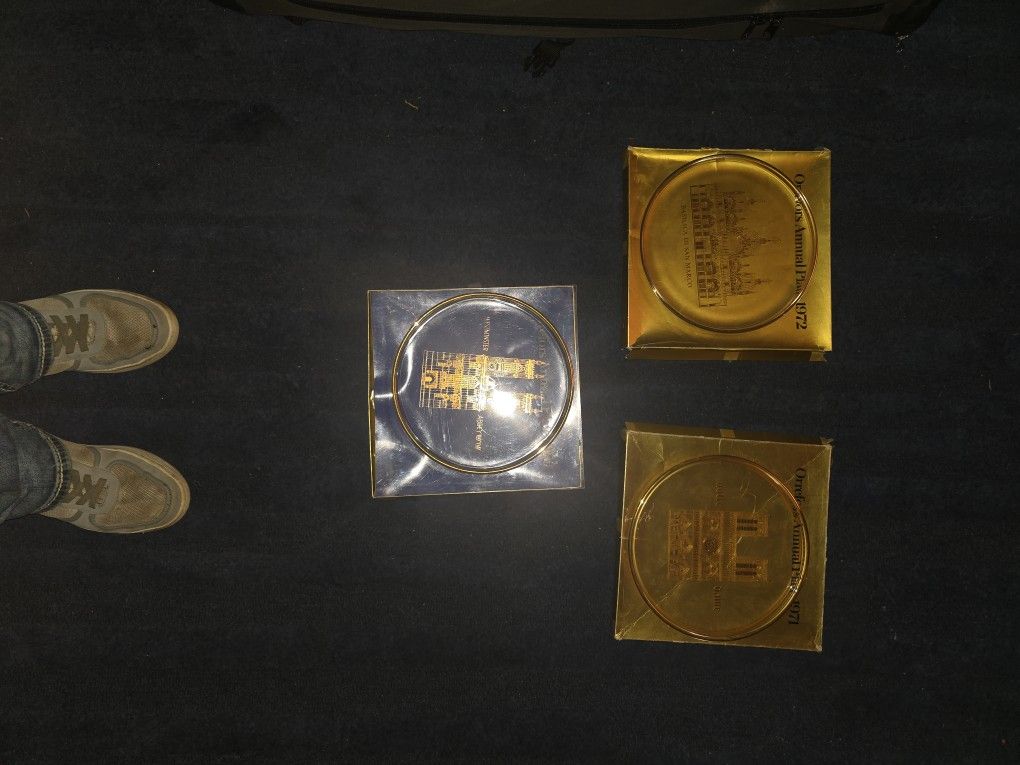 Three plates from the 1972 Orifer's annual plate collection