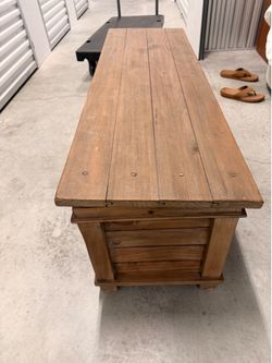 Wood chest