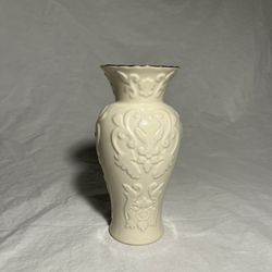 7-3/8" Tall Georgian Collection Vase from Lenox
