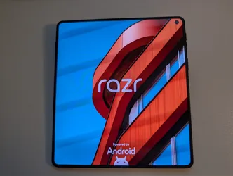 Factory Unlocked Motorola Razr 2026 Foldable 8.1" – Bose Sound, 6000mAh Battery, 8K Camera 🔥 $1399 FIRM ON PRICE! RETAILS FOR $1899 + tax