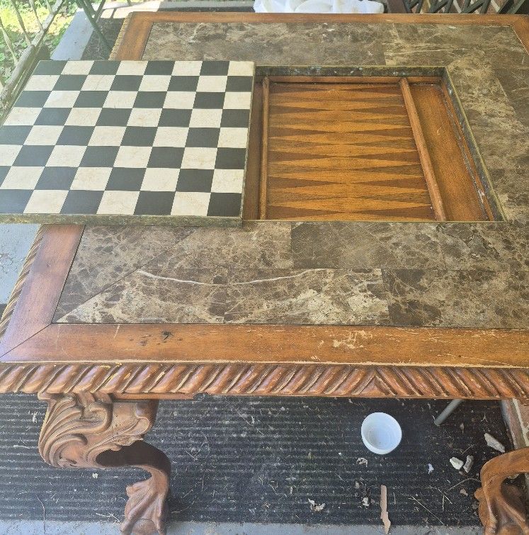 MULTI-FUNCTIONAL TABLE