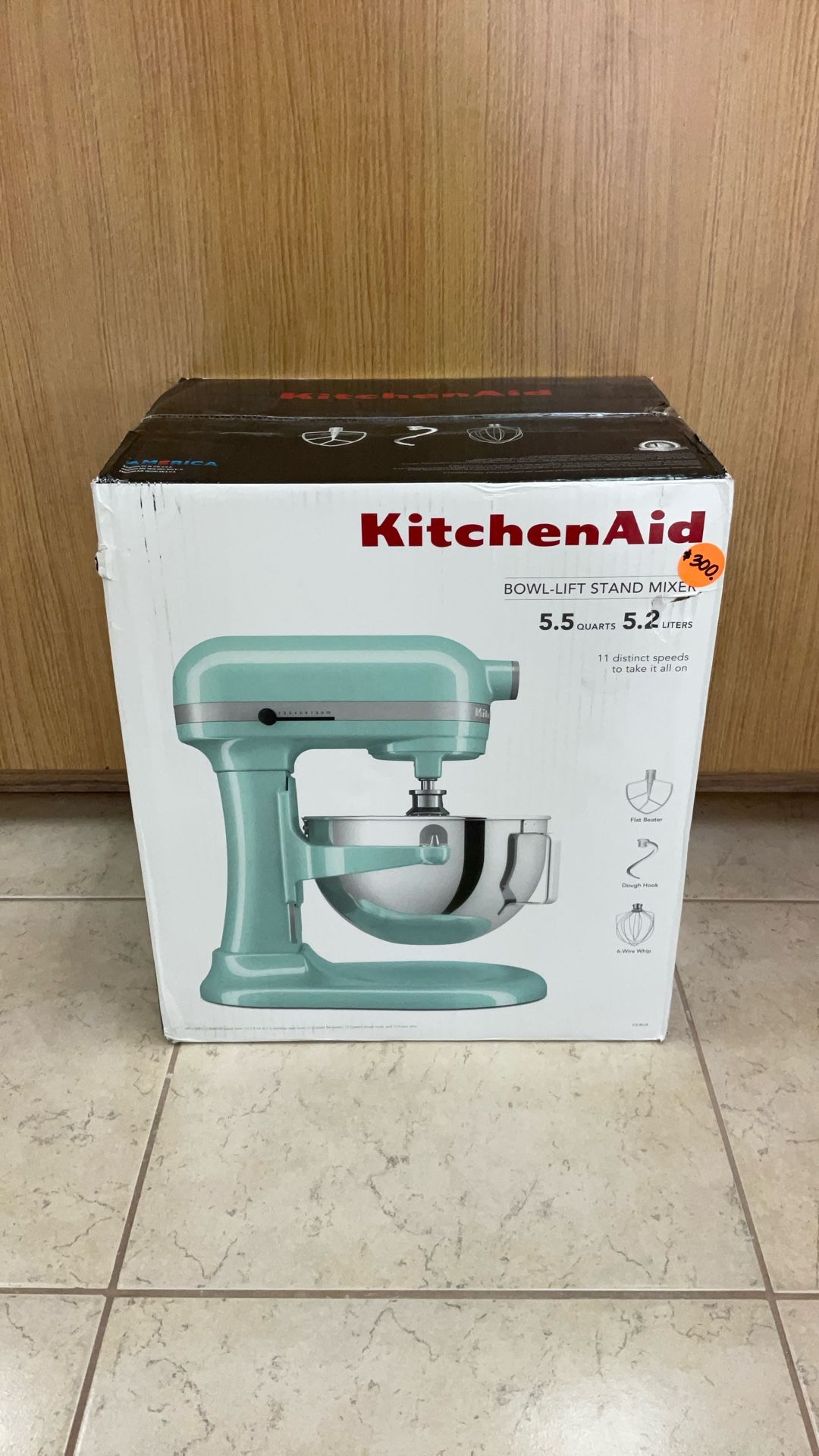 KITCHEN AID BOWL-LIFT STAND MIXER KSM55SXTXIC ICE BLUE.