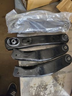 1999----2004 Jeep Grand Cherokee front upper and lower control arms part# K640797----- K640773