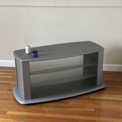 Modern Style TV Stand