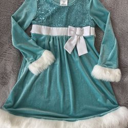 6 Little Girl-Cyan colored dress with white fur faux cuffs