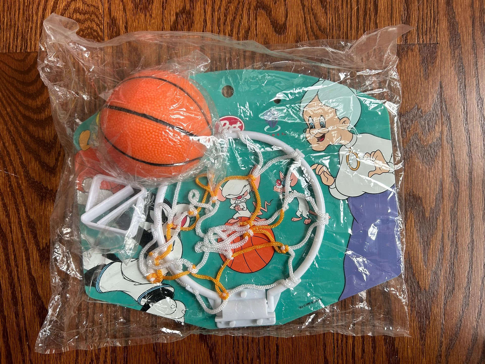 WB Post Looney Tunes Pinky& The Brain Basketball Hoop Net New