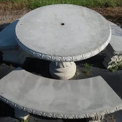 42'' Round Concrete Table Set