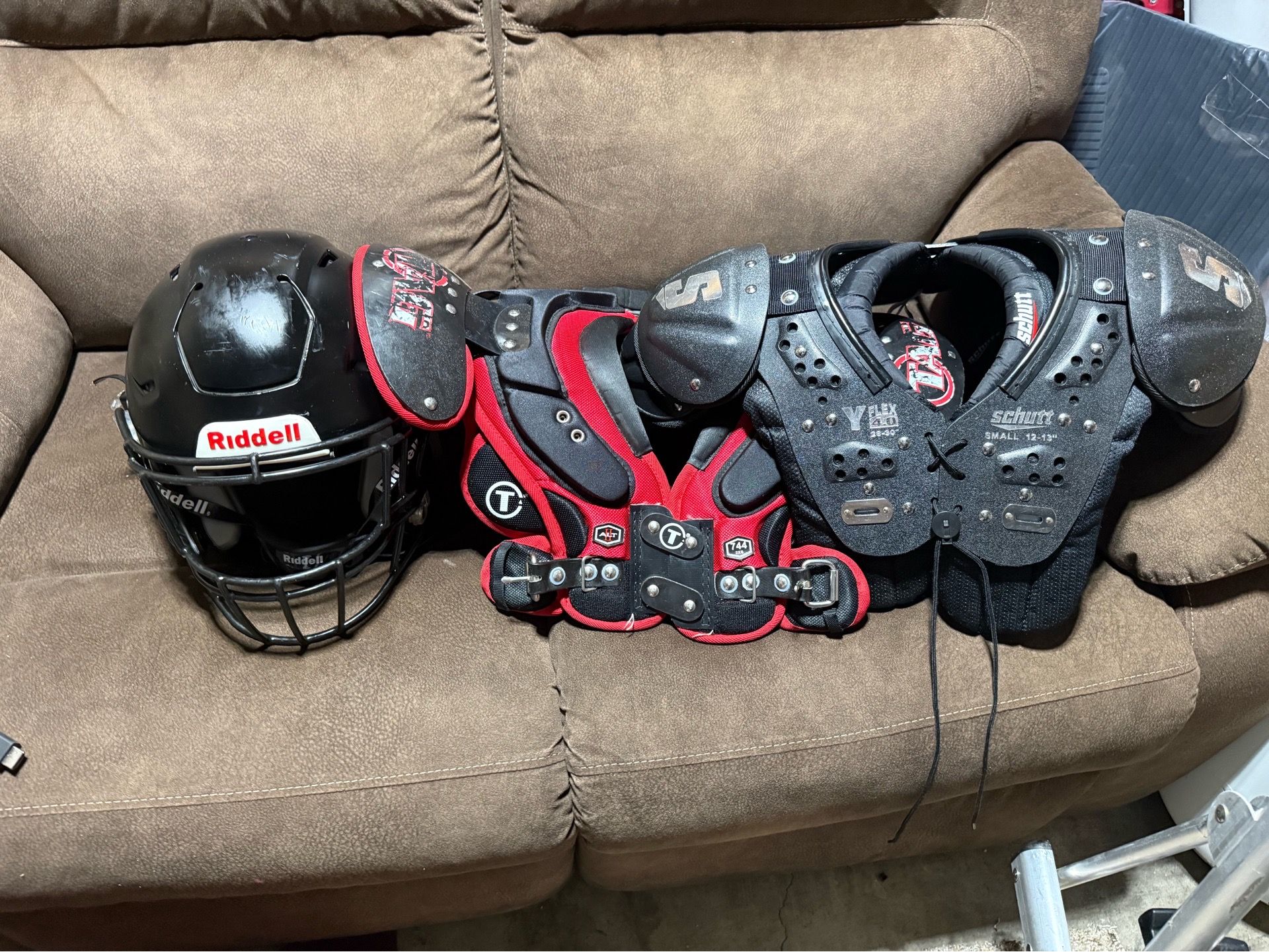 Football gear set in good condition
