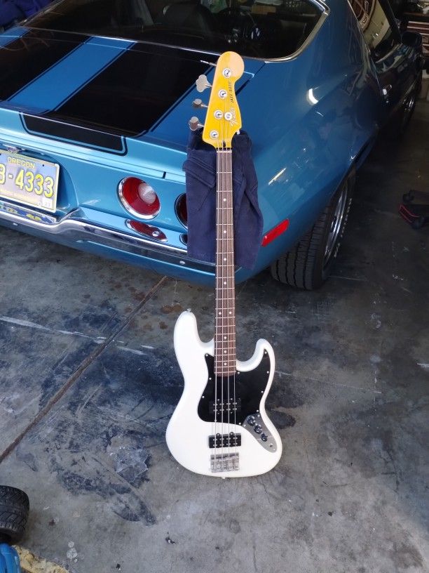 Fender Jazz Bass