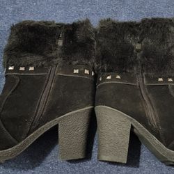 Classy Black Faux Fur Boots Women's 