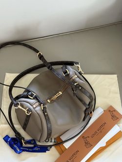 Leather Express Hobo Crossbody Bag 