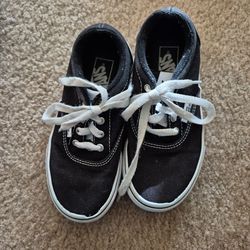 Black kids Vans 11.5