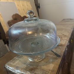Classic glass cake stand with dome lid