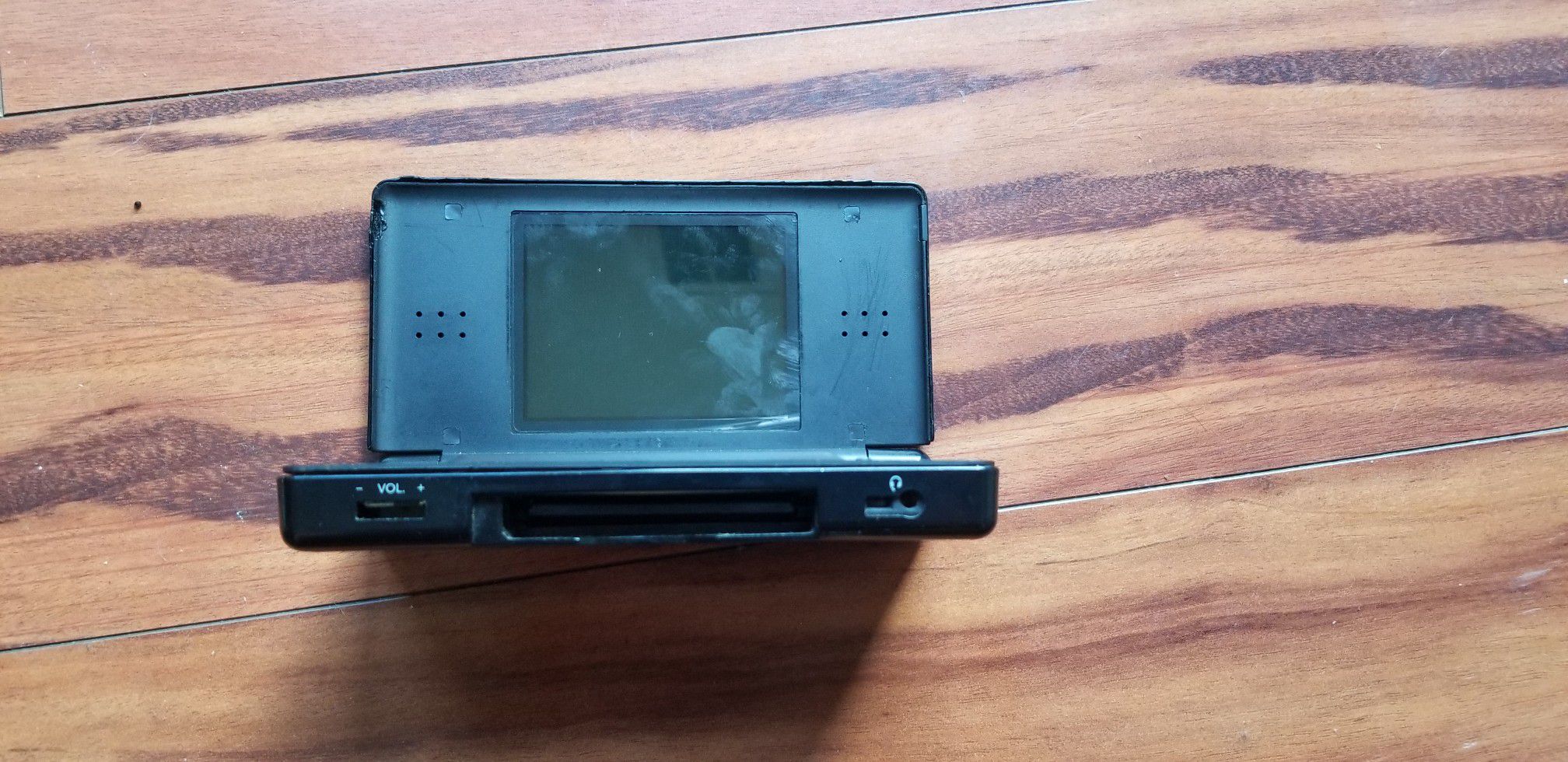 Nintendo Ds just for parts only