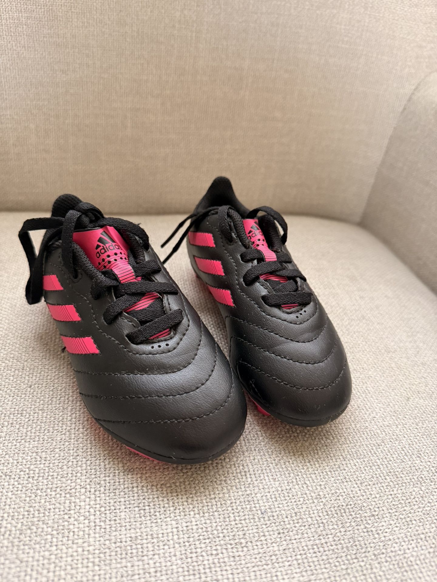 Toodler Soccer Shoes