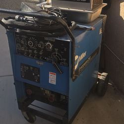 250 Syncrowave Tig Welder