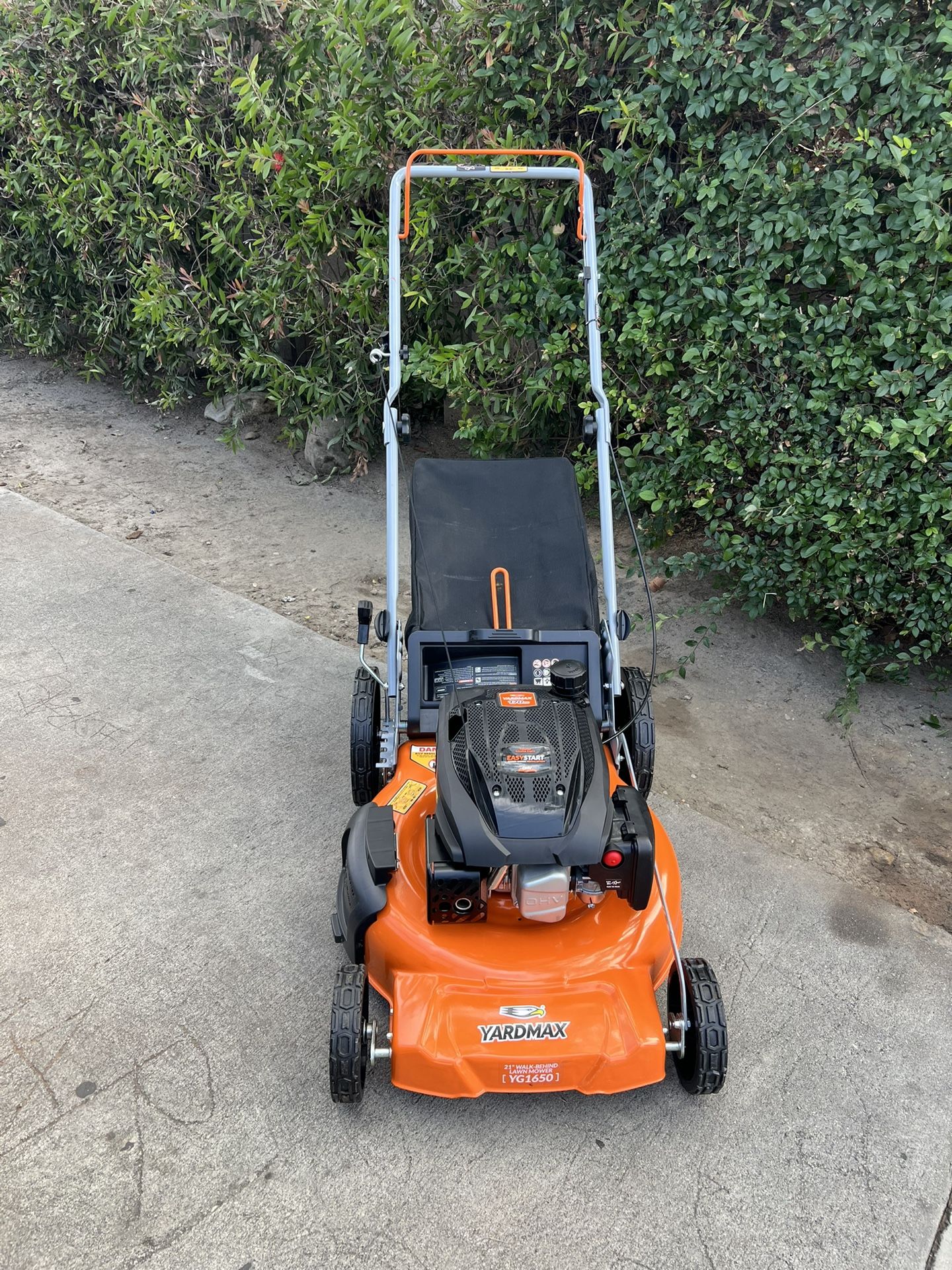 YARDMAX 21 170cc in Gas Walk Behind Push Lawn Mower with