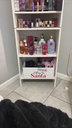 White Shelves