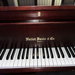 Hallet, Davis & Co. Satin Walnut Baby Grand Piano – No Bench – DG 13410