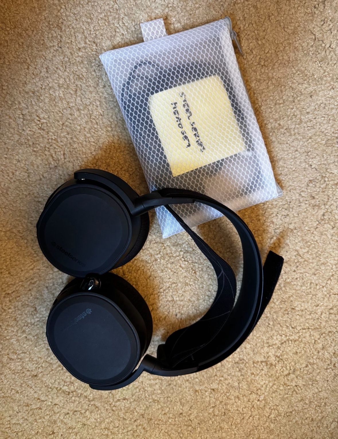 Wireless SteelSeries Arc 7 Headset