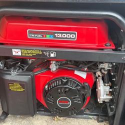 PREDATOR 13,000 Watt Tri-Fuel Portable Generator