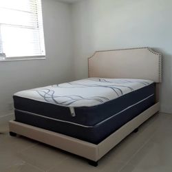 NEW QUEEN-SIZE MATTRESS AND BOX SPRING - 2PC