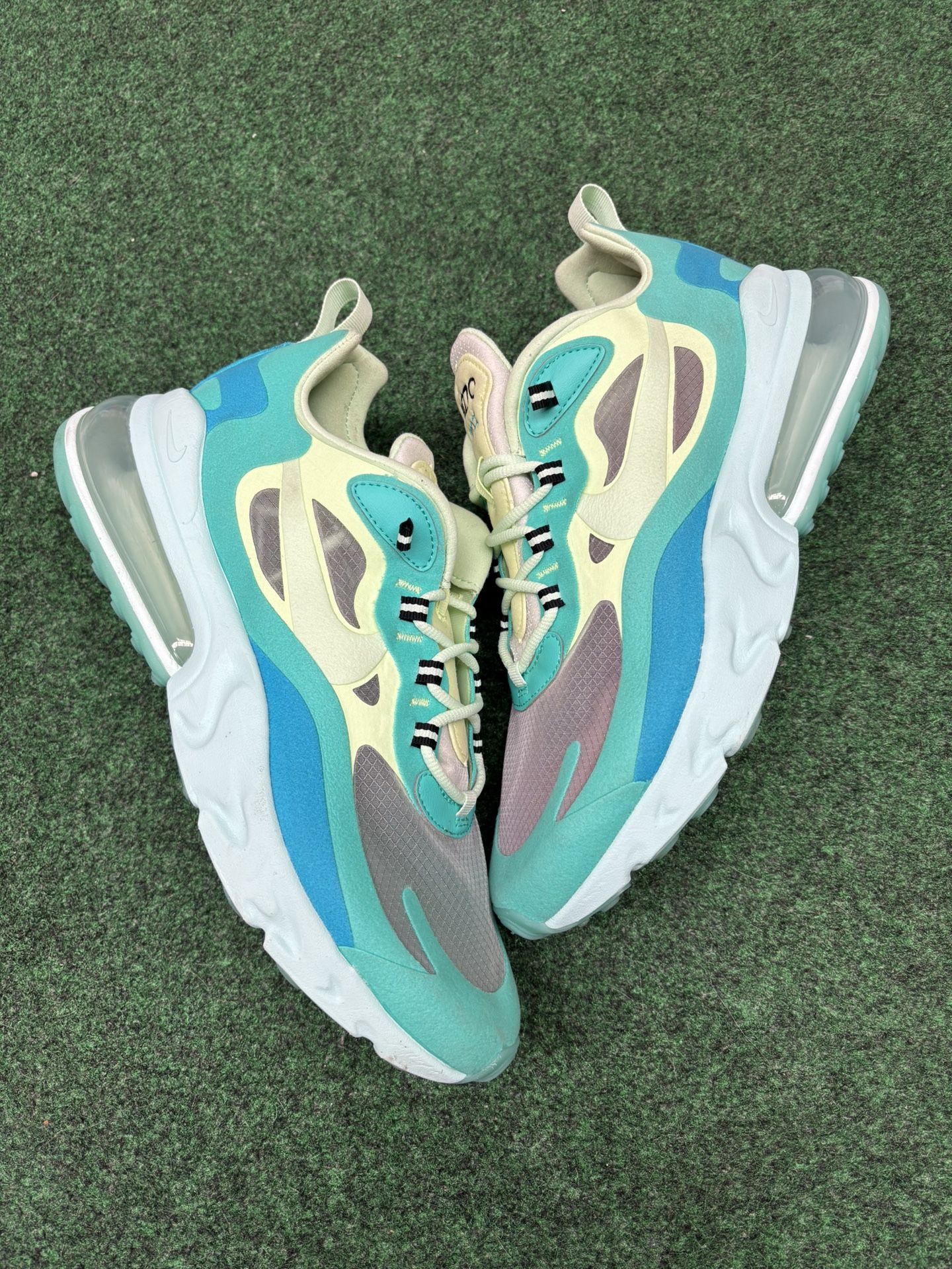 NIKE AIR MAX REACT HYPER JADE SIZE 9