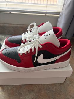 Air Jordan 1 Low Chicago flip