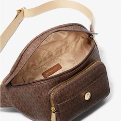 Black Friday price $80 .Michael Kors. Like New. Brown, Patent leather