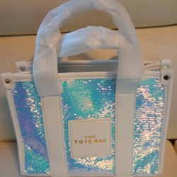 Medium Tote 
