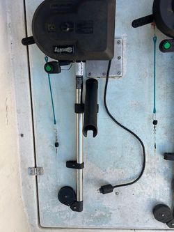 Electric downriggers scotty