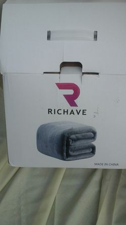 Richave Fleece Blanket Twin size Camel in color