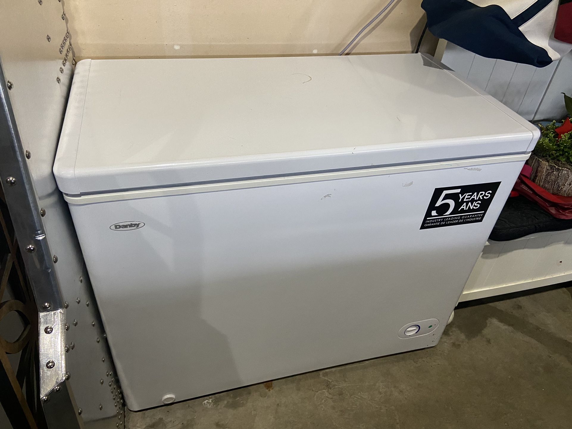 Danby Chest Freezer 7.2 cu. Ft for Sale in Lynnwood, WA OfferUp