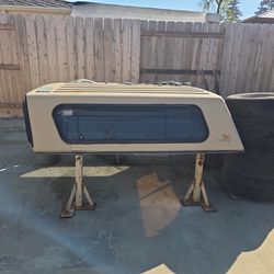 Camper top for pickup