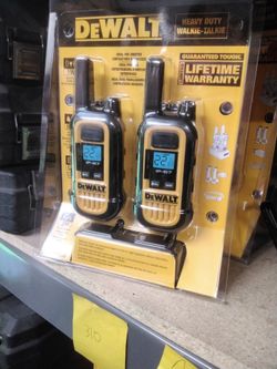 DEWALT HEAVY DUTY WALKIE TALKIE