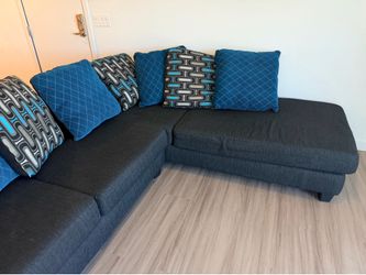 Gray sectional sofa with chaise