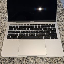 2016 - Macbook Pro - i5 - 8GB Ram - 256GB SSD - New BATTERY