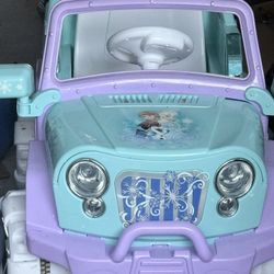 “Frozen” Kids Car