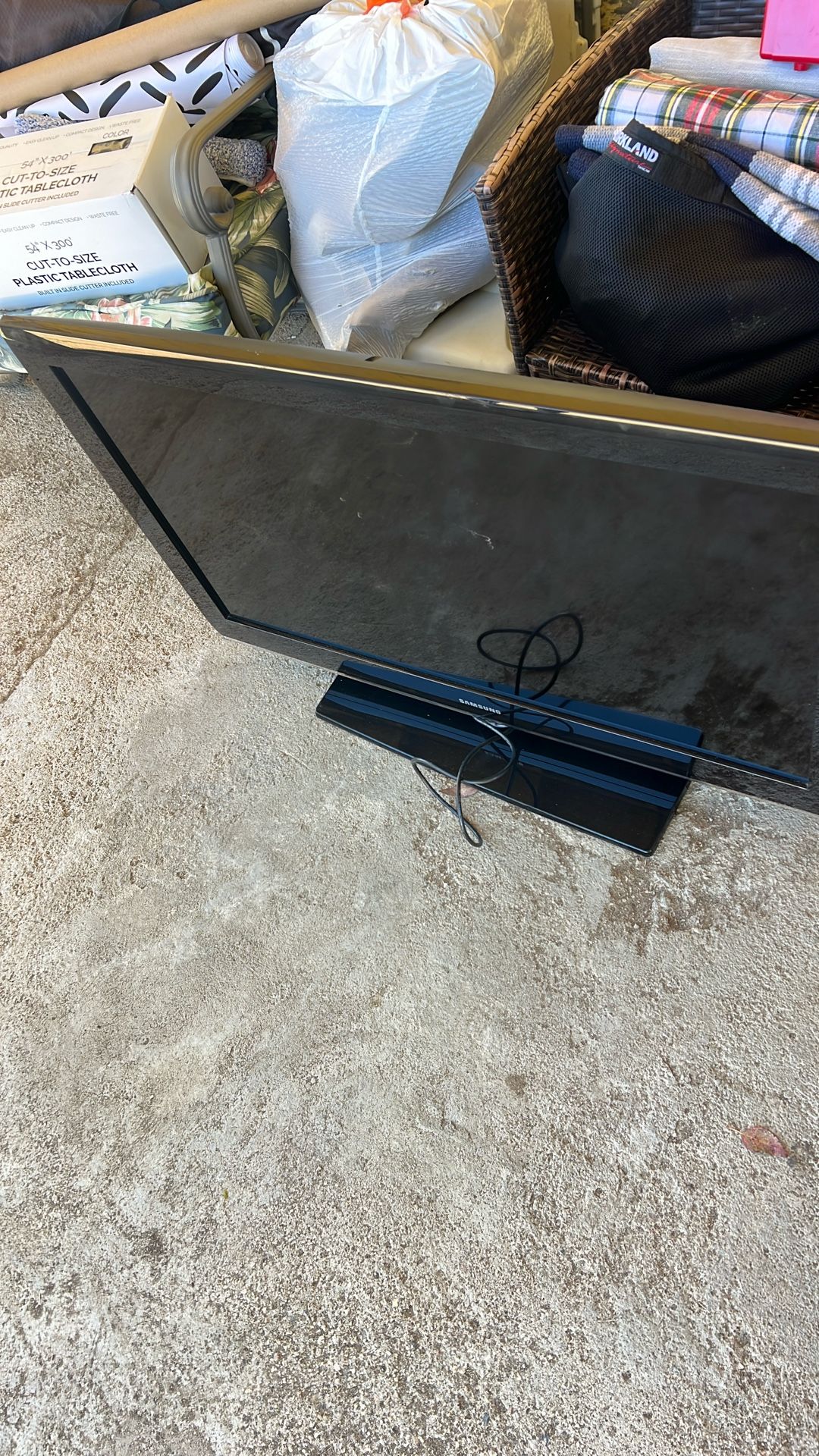 40 Inch TV