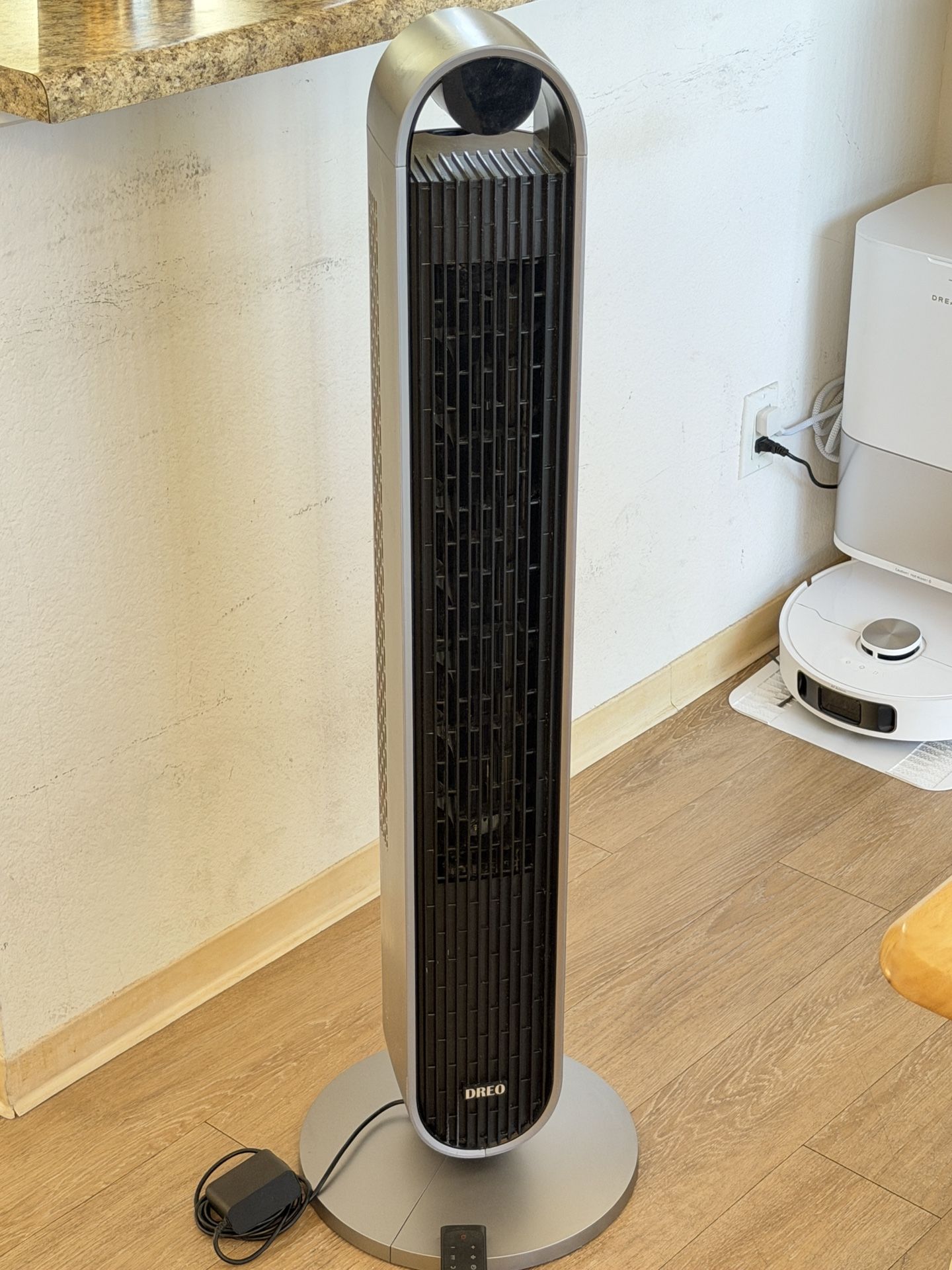 Dreo Pilot Max Tower DC Fan, 42 Inch 120° Oscillating Fan, 25dB Quiet DC Motor, 28ft/s