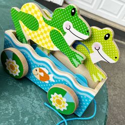 Melissa & Doug First Play Friendly Frogs Pull Toy