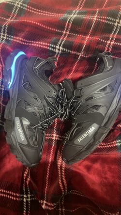 Balenciaga led