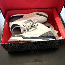 AJ Midnight Navy. Size 6. 